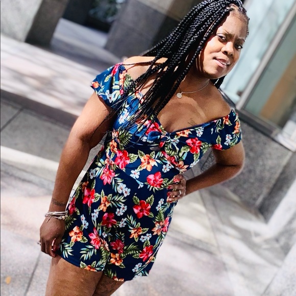 “ Shauna” Short Sleeve Romper - Picture 1 of 2